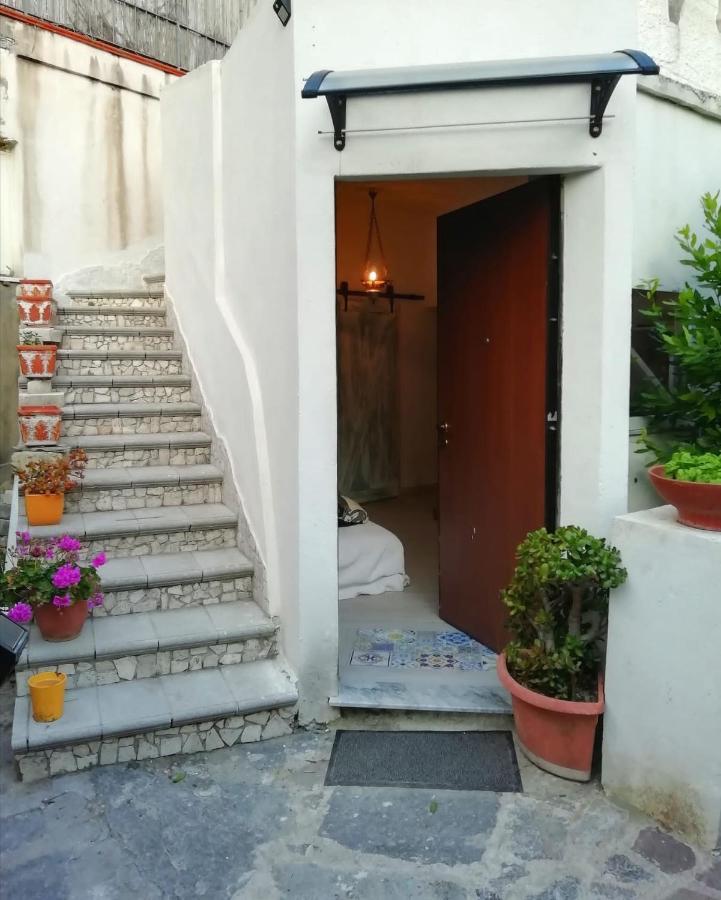 شقة Lacco Ameno   في Ross House المظهر الخارجي الصورة